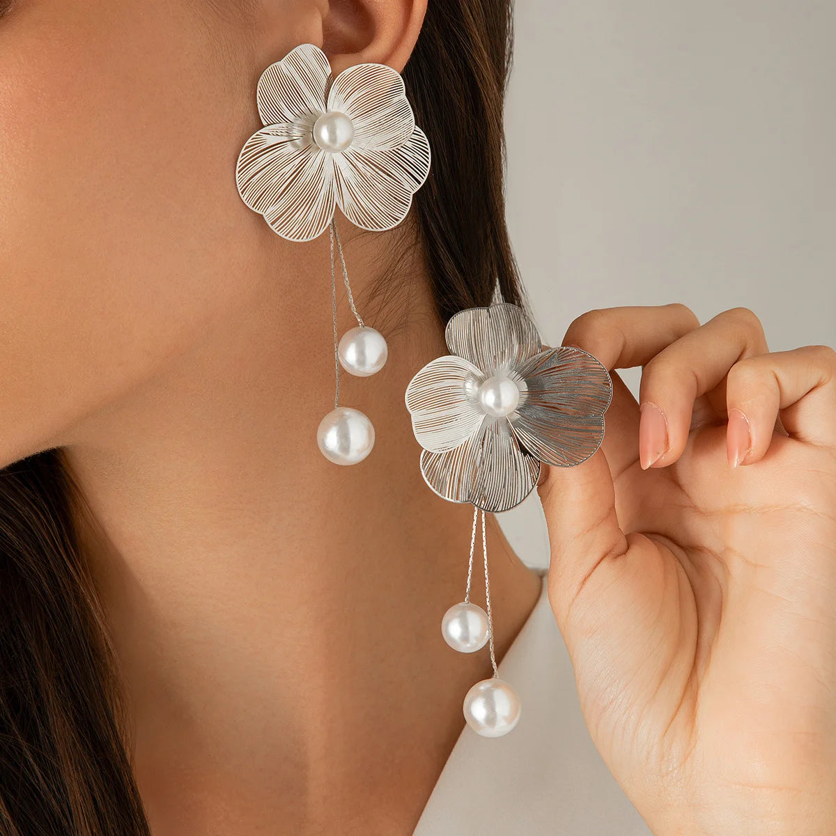 Long Tassel Drop Earrings – Romantic Pearl & Petal Design for Weddings & Elegant Events
