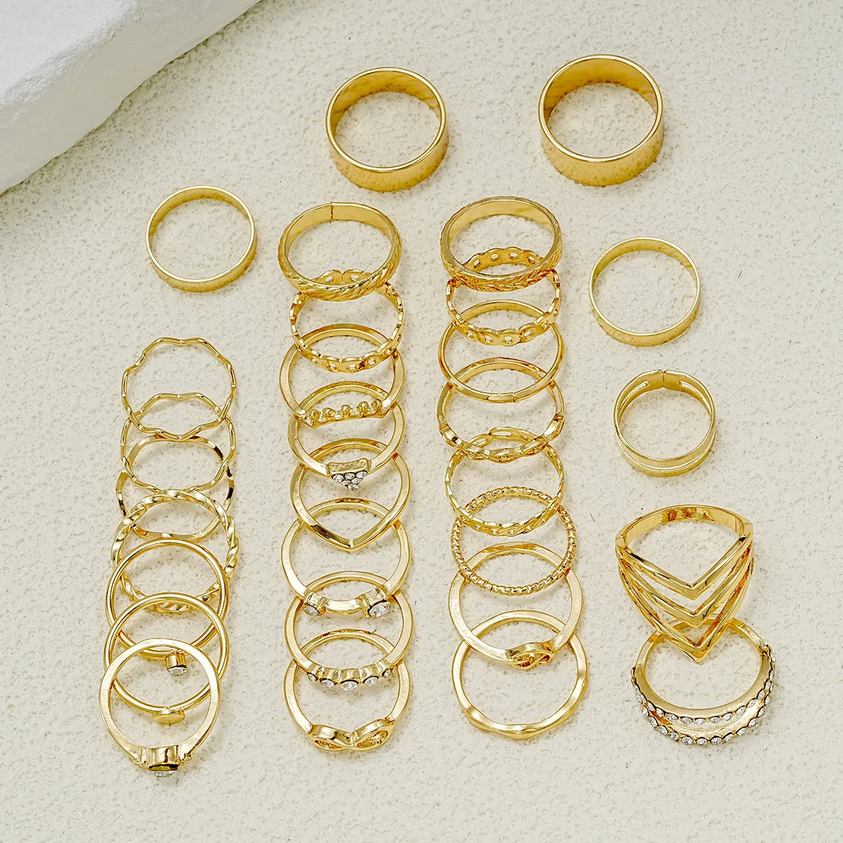 30-Piece Boho Gold Ring Set – Vintage Rhinestone & Geometric Stackable Rings
