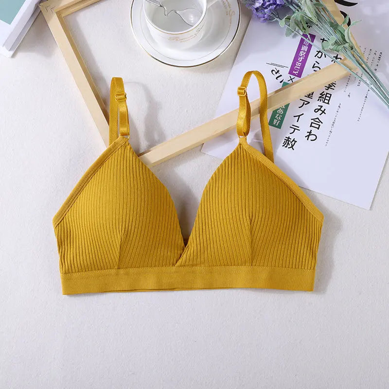 Strappy Sports Bra – Open Back Seamless Crop Top